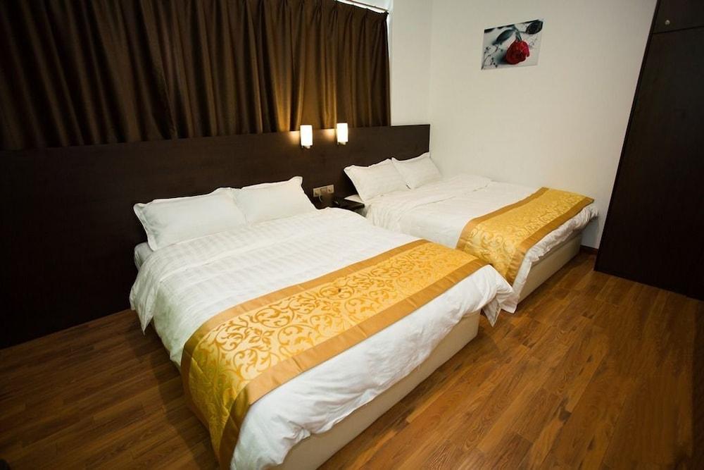 Hotel Zamburger Nur Ramadhan - Previously G Home Hotel Kota Bharu Zewnętrze zdjęcie